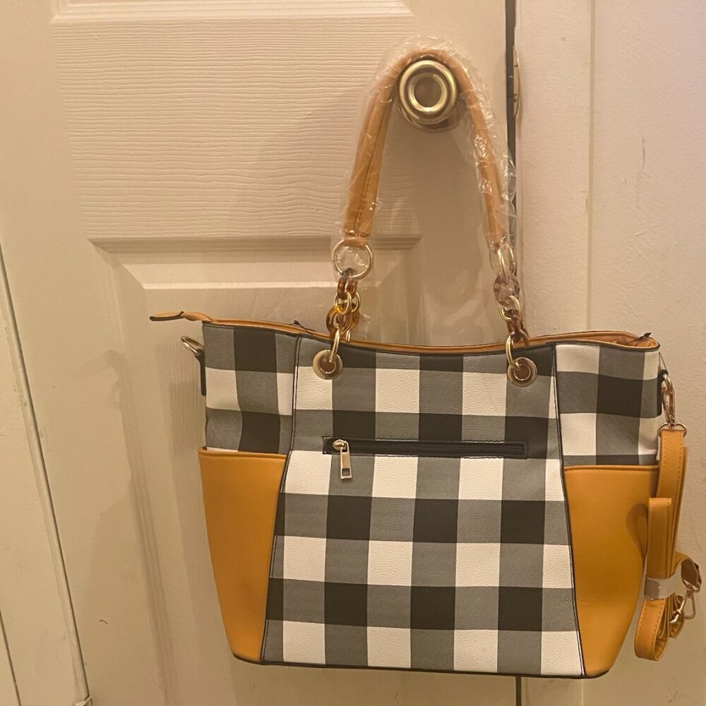 Purse - Picture 3 of 4